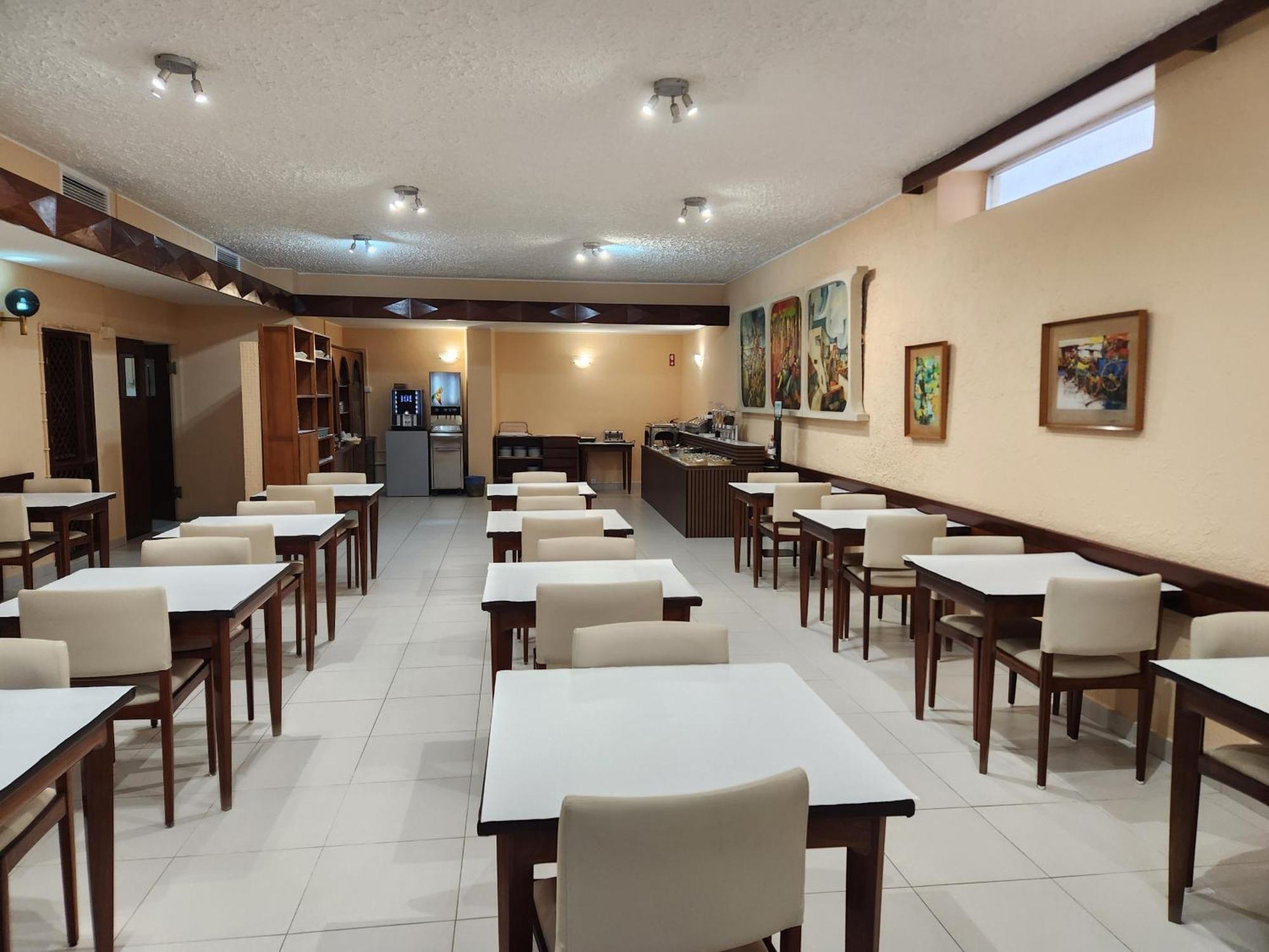 Hotel Riomar ลากอส ภายนอก รูปภาพ